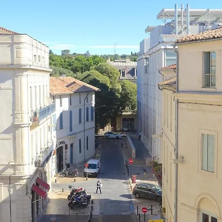 Maison Carree/coeur Historique De - Superbe Appt 55m² נים