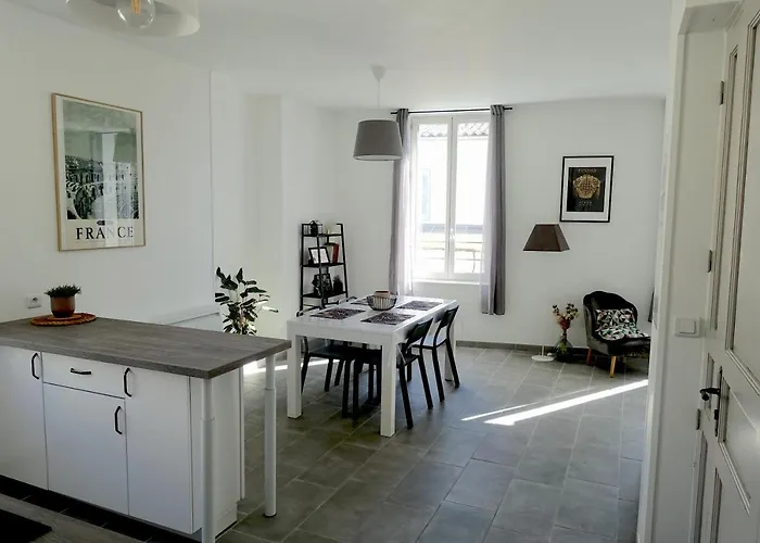 Apartman Maison Carree/coeur Historique De - Superbe Appt 55m² Nîmes