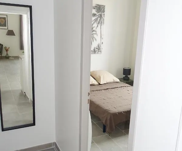 Maison Carree/coeur Historique De - Superbe Appt 55m² *